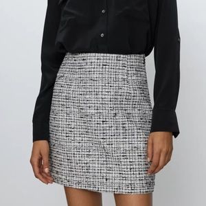 NEW Aritzia Babaton Little Tweed Skirt